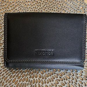 Kenneth Cole Black Wallet Brand New Genuine Leather